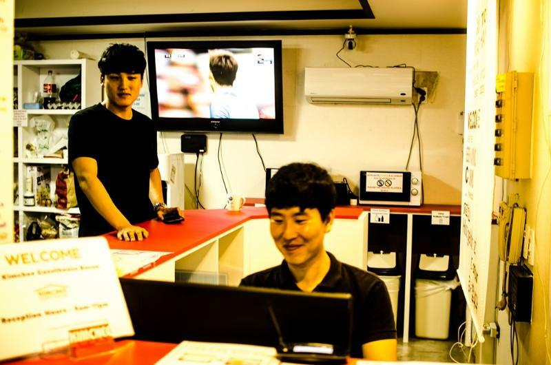 Kimchee Busan Downtown Guesthouse Esterno foto