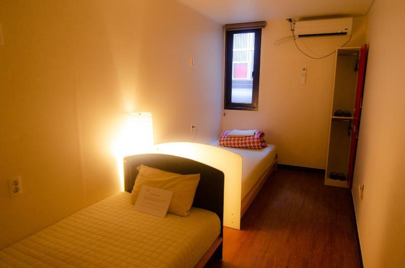 Kimchee Busan Downtown Guesthouse Esterno foto
